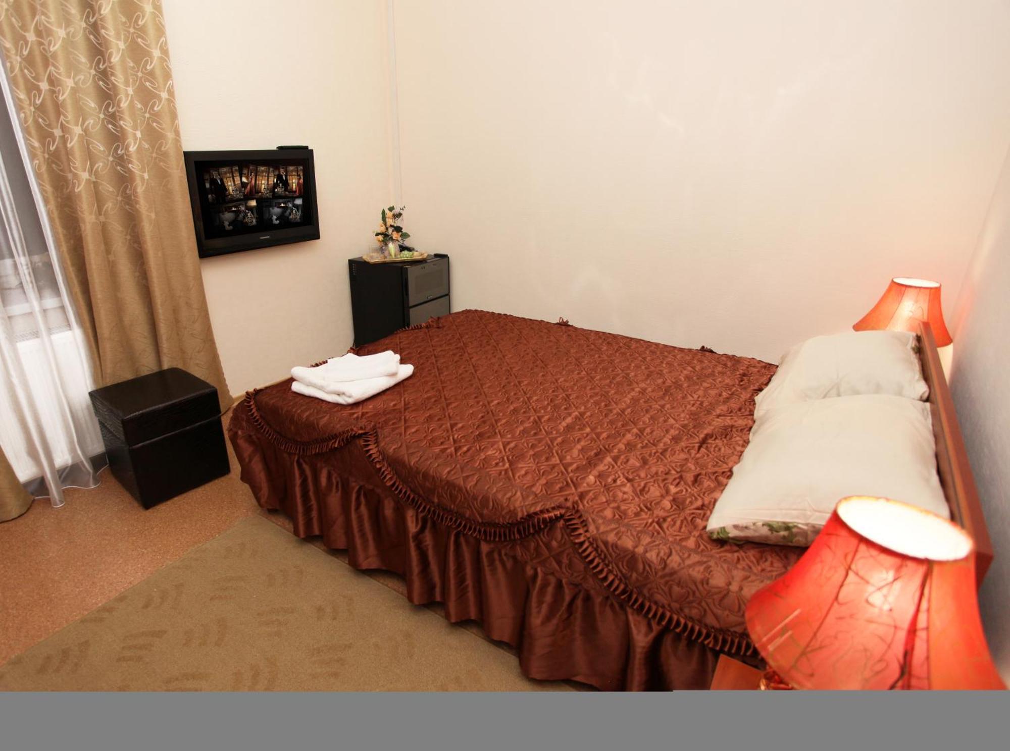 Hotel Gubernia Charkiv Esterno foto