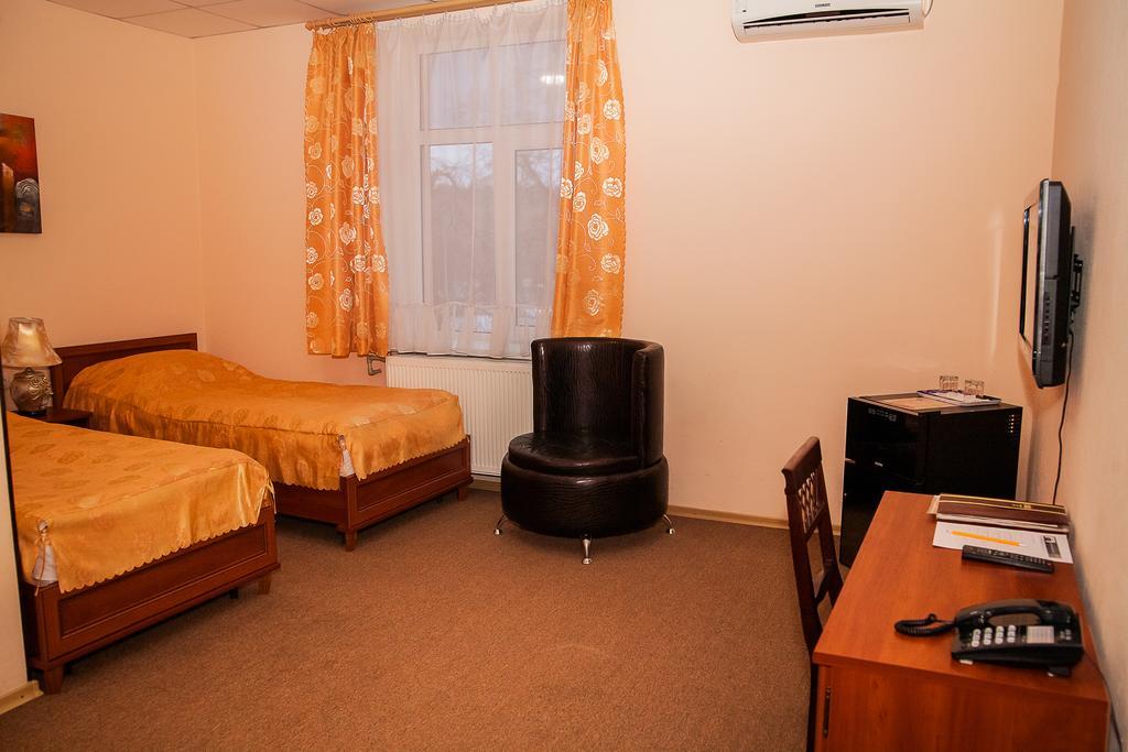 Hotel Gubernia Charkiv Esterno foto